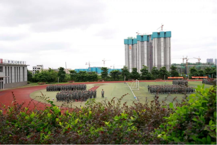 青春正起航——2019级新生开学暨军训开训仪式1888.png