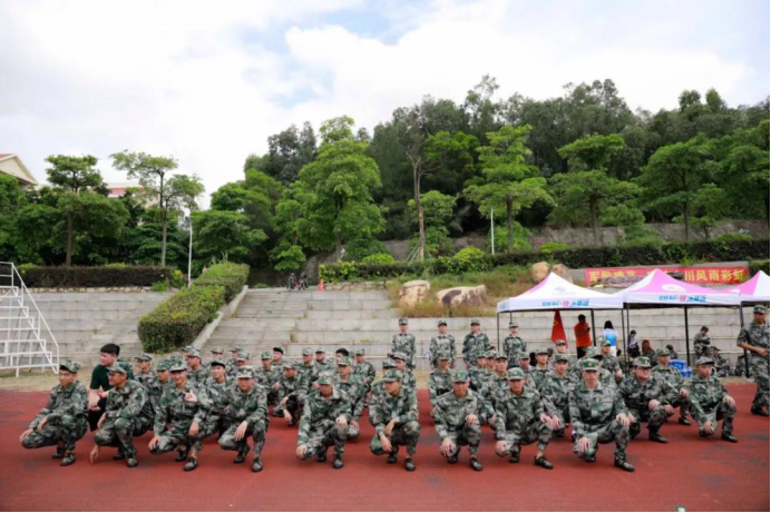 青春正起航——2019级新生开学暨军训开训仪式1884.png