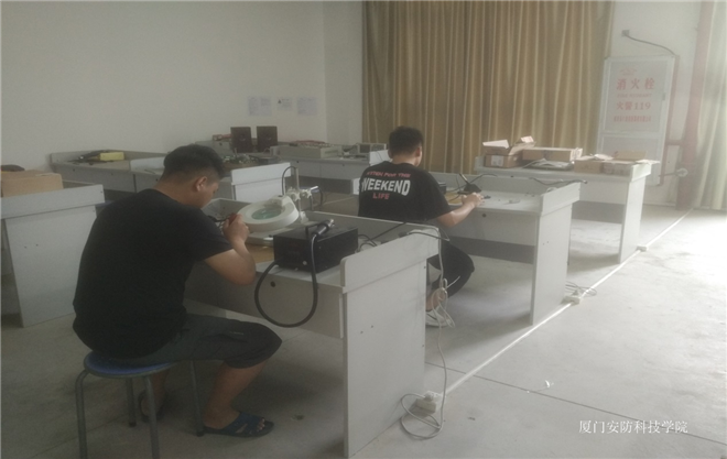 电路设计与制作实训.png