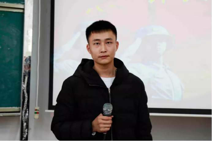 2019届高职扩招(退役军人)新生开学典礼324.png